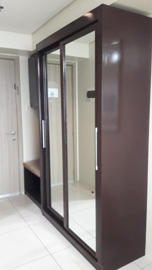 Studio Unit At The Breeze Residences Manila Esterno foto