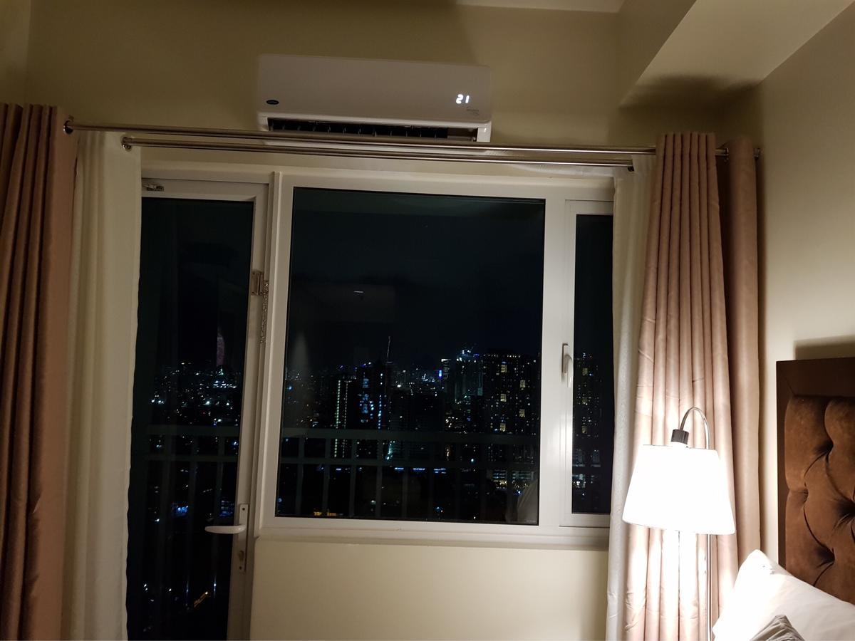 Studio Unit At The Breeze Residences Manila Esterno foto